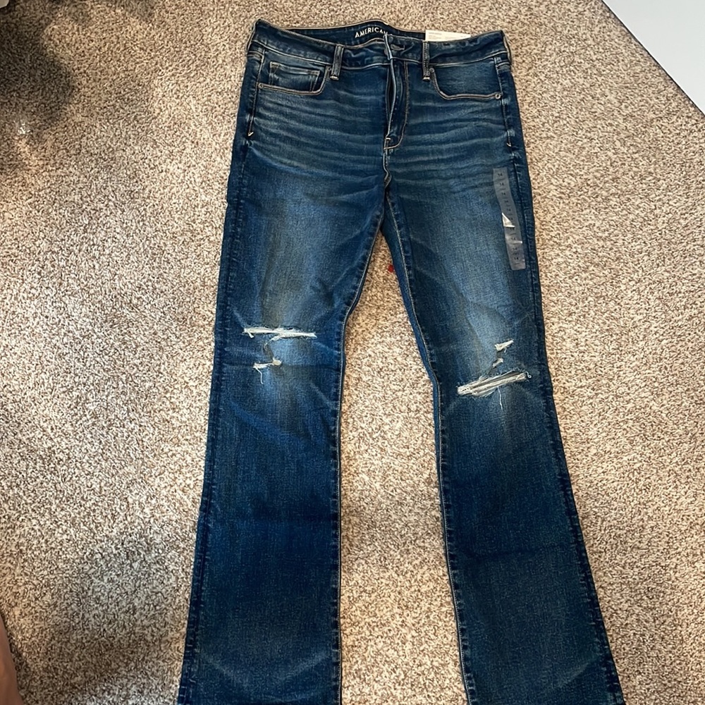 BRAND NEW WITH TAGS American Eagle super stretch skinny kick jeans
